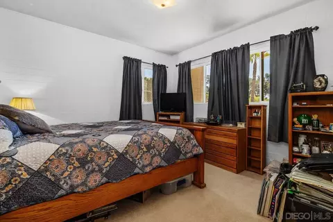 Bedroom - 11355 Eucalyptus Hls, Lakeside, CA 92040 photo 2 of 3