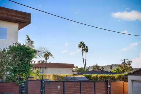 Exterior - 4992-4994 Comanche Dr, La Mesa, CA 91942 photo 6 of 11