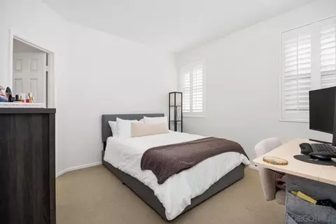 Bedroom - 382 Carmel Creeper Pl, Encinitas, CA 92024 photo 1 of 7