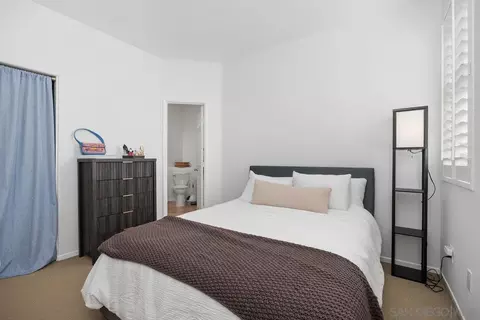 Bedroom - 382 Carmel Creeper Pl, Encinitas, CA 92024 photo 3 of 7