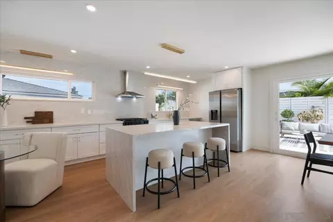 3345 Stadium Ct, San Diego, CA 92122