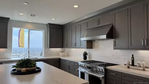 Kitchen - 7795 La Mesa Summit Dr, La Mesa, CA 91941 photo 2 of 7