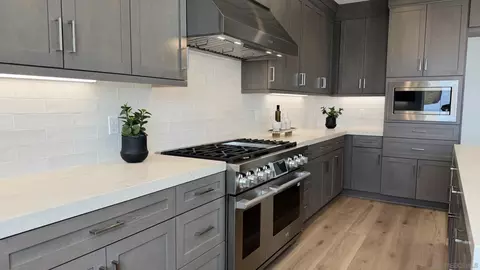 Kitchen - 7795 La Mesa Summit Dr, La Mesa, CA 91941 photo 6 of 7