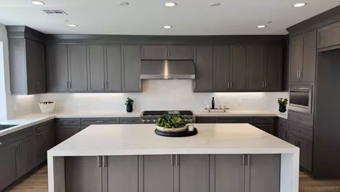 Kitchen - 7795 La Mesa Summit Dr, La Mesa, CA 91941 photo 4 of 7
