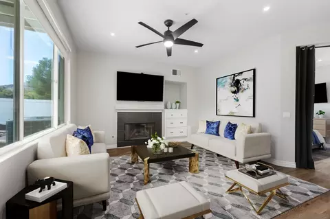Living - 2201 Orange Grove Pl, Escondido, CA 92027 photo 7 of 10