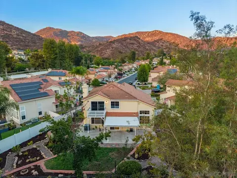 View/Area - 2201 Orange Grove Pl, Escondido, CA 92027 photo 3 of 4