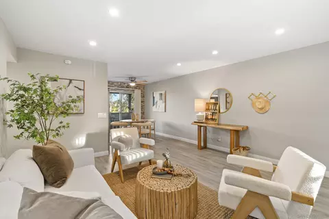 Living - 522 Calle Montecito #114, Oceanside, CA 92057 photo 3 of 3