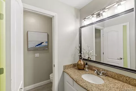 Bath - 522 Calle Montecito #114, Oceanside, CA 92057 photo 1 of 2