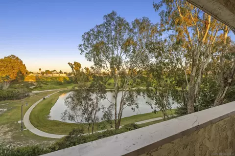 View/Area - 522 Calle Montecito #114, Oceanside, CA 92057 photo 2 of 5