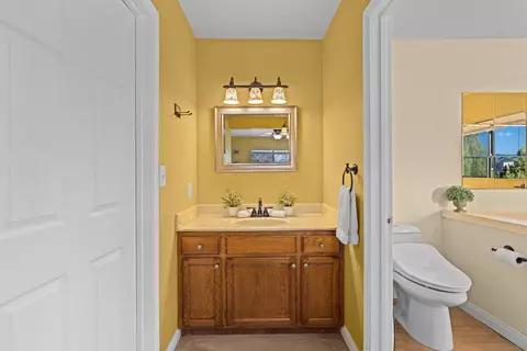 Bath - 23746 Barona Mesa, Ramona, CA 92065 photo 4 of 6