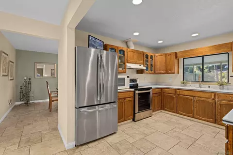 Kitchen - 23746 Barona Mesa, Ramona, CA 92065 photo 5 of 6