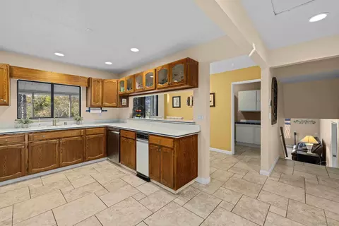 Kitchen - 23746 Barona Mesa, Ramona, CA 92065 photo 1 of 6
