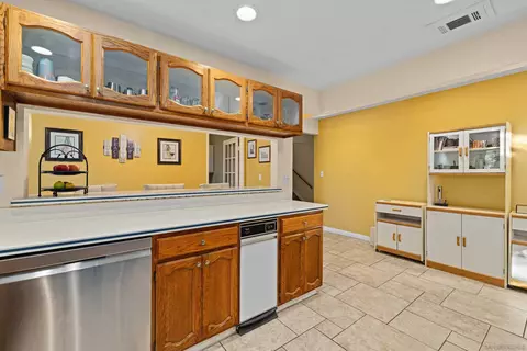 Kitchen - 23746 Barona Mesa, Ramona, CA 92065 photo 4 of 6