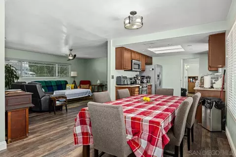 Dining - 1431 Kurtz St, Oceanside, CA 92054 photo 2 of 2