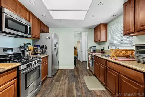 Kitchen - 1431 Kurtz St, Oceanside, CA 92054 photo 2 of 2