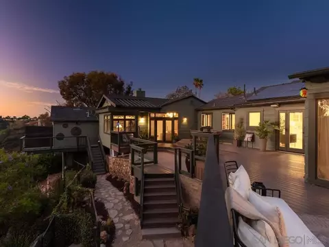 4760 Miracle Dr, San Diego, CA 92115