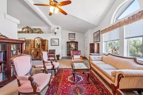 Living - 39506 S Clement St, Boulevard, CA 91905 photo 2 of 4