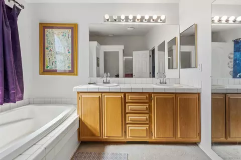 Bath - 39506 S Clement St, Boulevard, CA 91905 photo 3 of 4