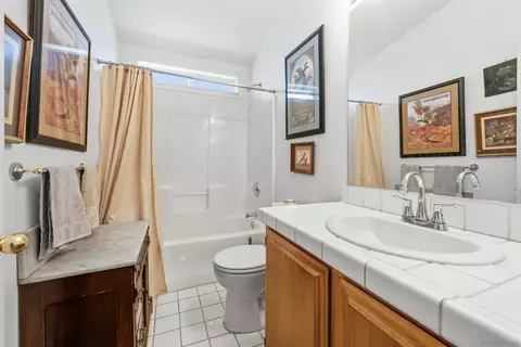 Bath - 39506 S Clement St, Boulevard, CA 91905 photo 1 of 4