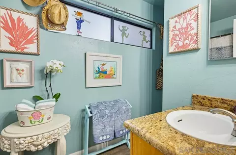 Bath - 9634 Eucalyptus St, Spring Valley, CA 91977 photo 4 of 4