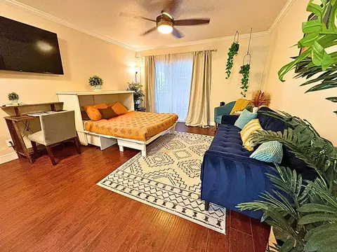 1021 Scott St #103, San Diego, CA 92106