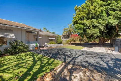 Exterior - 1242 Hillcrest Ln, Fallbrook, CA 92028 photo 5 of 19
