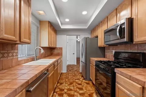 Kitchen - 1242 Hillcrest Ln, Fallbrook, CA 92028 photo 1 of 3