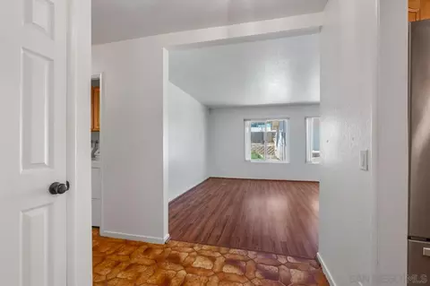 Entry Way - 1242 Hillcrest Ln, Fallbrook, CA 92028 photo 1 of 2