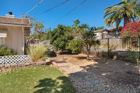 Exterior - 1242 Hillcrest Ln, Fallbrook, CA 92028 photo 7 of 19