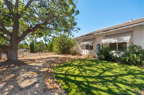 Exterior - 1242 Hillcrest Ln, Fallbrook, CA 92028 photo 3 of 19