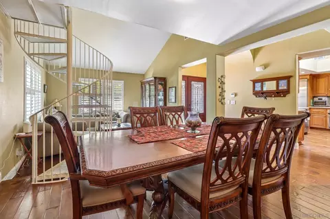 Dining - 9086 Hunter Pass, Alpine, CA 91901 photo 4 of 4