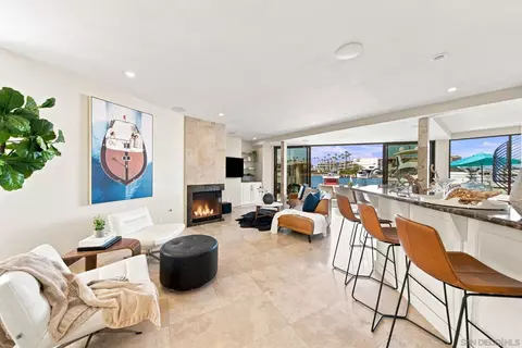 Living - 25 The Pt, Coronado, CA 92118 photo 9 of 10