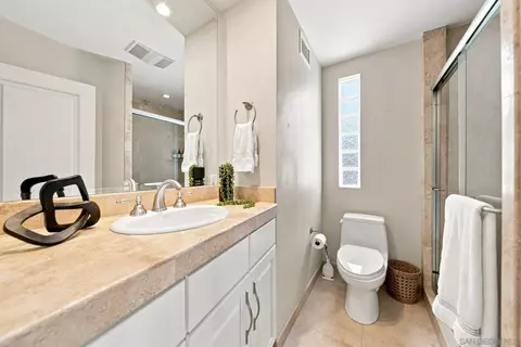 Bath - 25 The Pt, Coronado, CA 92118 photo 2 of 5