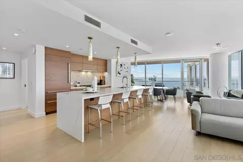 888 W E St UNIT 1001, San Diego, CA 92101