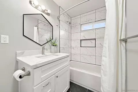 Bath - 8661 Valencia St, Spring Valley, CA 91977 photo 1 of 3