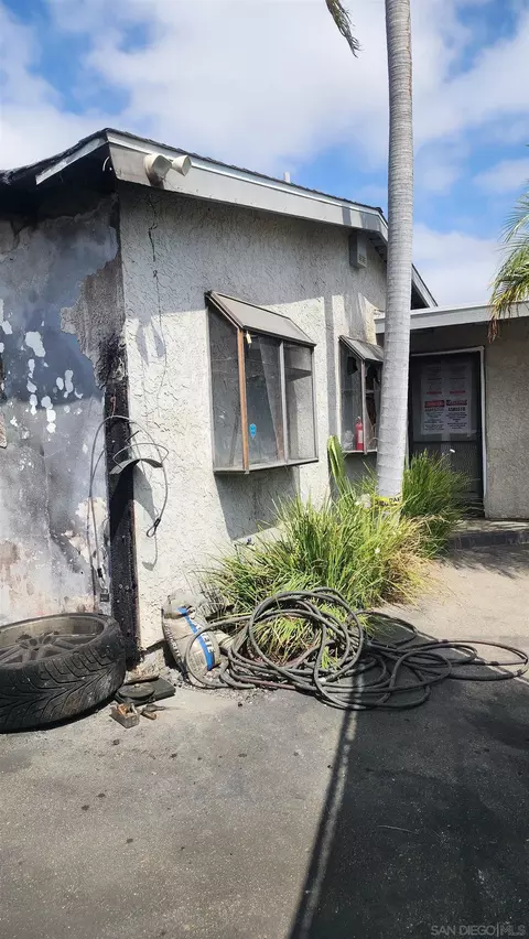 5040 Mable, San Diego, CA 92117