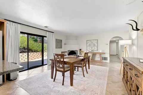 Dining - 25766 Caryn Ct, Ramona, CA 92065 photo 3 of 4