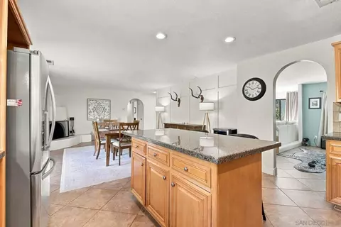 Kitchen - 25766 Caryn Ct, Ramona, CA 92065 photo 4 of 5
