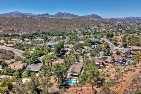 View/Area - 25766 Caryn Ct, Ramona, CA 92065 photo 8 of 13