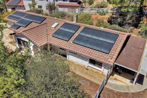 View/Area - 25766 Caryn Ct, Ramona, CA 92065 photo 5 of 13