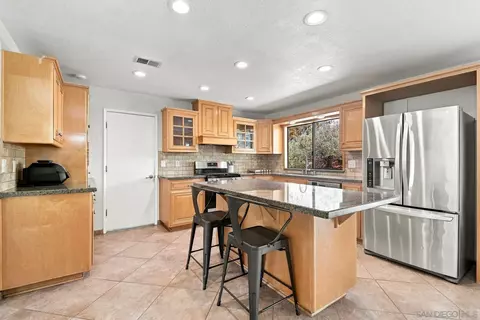 Kitchen - 25766 Caryn Ct, Ramona, CA 92065 photo 2 of 5