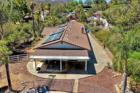 View/Area - 25766 Caryn Ct, Ramona, CA 92065 photo 4 of 13