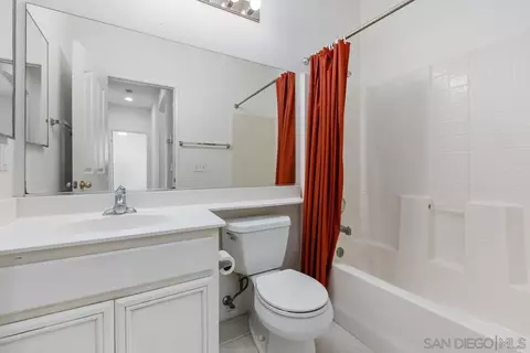 Bath - 4981 Calle Arquero, Oceanside, CA 92057 photo 4 of 4