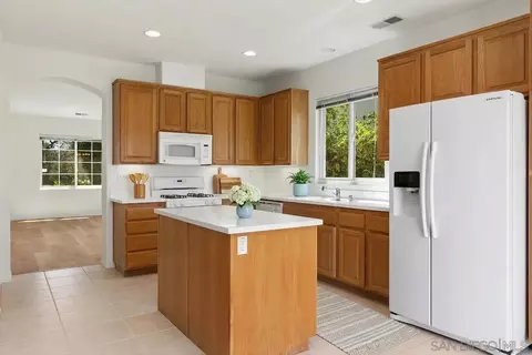 Kitchen - 4981 Calle Arquero, Oceanside, CA 92057 photo 1 of 2
