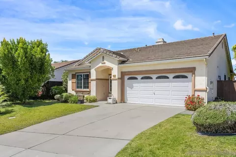 Exterior - 4981 Calle Arquero, Oceanside, CA 92057 photo 6 of 6