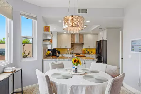 Dining - 614 Cabezon Pl, Vista, CA 92081 photo 2 of 3