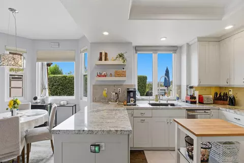 Kitchen - 614 Cabezon Pl, Vista, CA 92081 photo 5 of 5