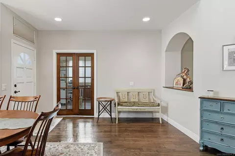 Entry Way - 614 Cabezon Pl, Vista, CA 92081 photo 3 of 4