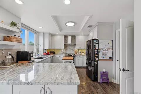 Kitchen - 614 Cabezon Pl, Vista, CA 92081 photo 1 of 5