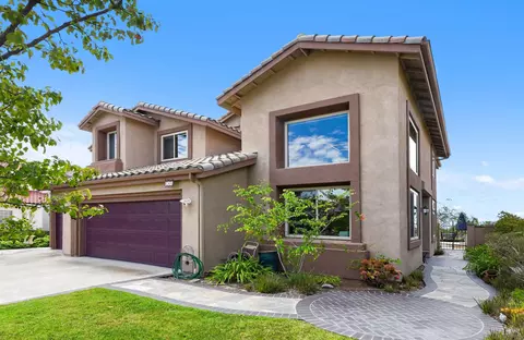 Exterior - 614 Cabezon Pl, Vista, CA 92081 photo 2 of 8
